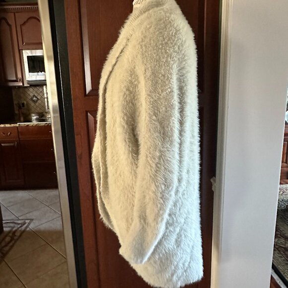 BB DAKOTA "FAUX FUR" COCOON-STYLE WOMAN'S SWEATER:PREOWNED IVORY SUPER SOFT XS - Picture 5 of 11